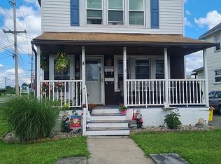 8 N Oak Ave, Endicott, NY 13760