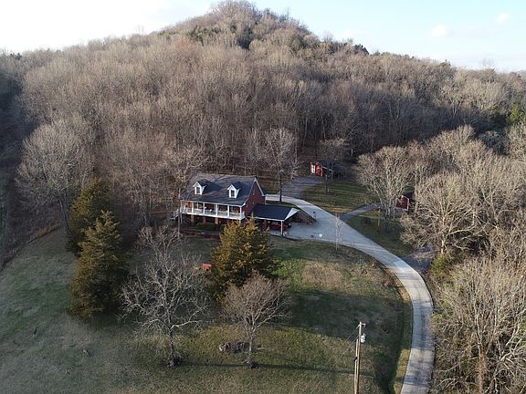 2nd image of 98 Brandon Ln