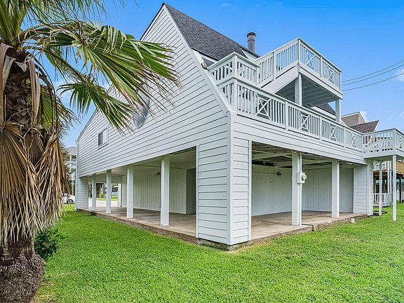 3rd image of 13839 San Domingo Dr