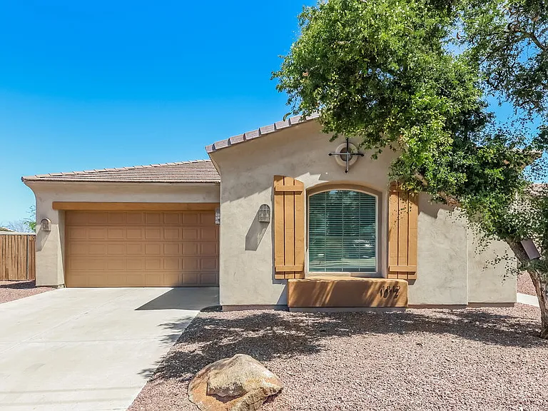 1812 E South Mountain Ave — Photo 1
