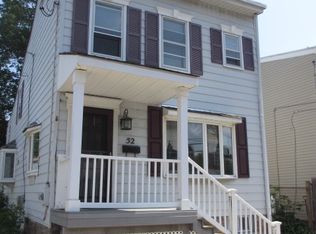 52 Elizabeth St, Bordentown, NJ 08505