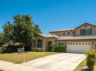 11117 Vista Del Luna Dr, Bakersfield, CA 93311