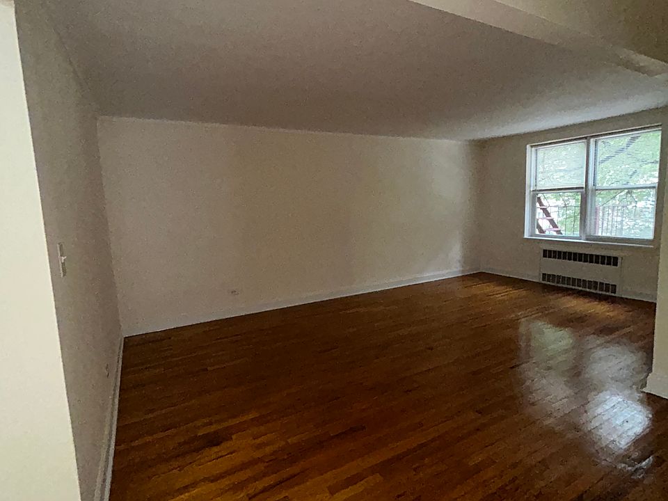 1st image of 8675 Midland Pkwy APT 2S
