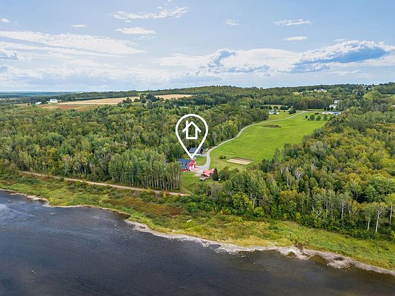 2nd image of 993 East Presque Isle Road