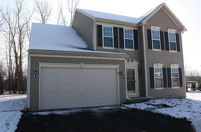 1st image of 8 Starflower Dr