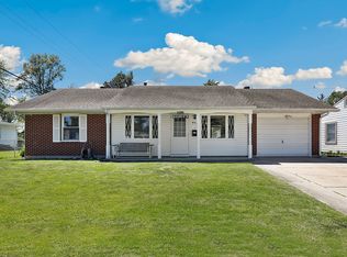 402 Kingston Dr, Romeoville, IL 60446