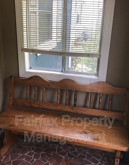 506 E Club Blvd — Photo 5