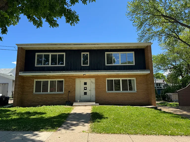 707 W Main St #3 — Photo 12