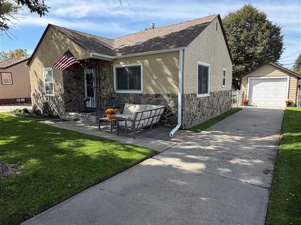 2918 Avenue H, Scottsbluff, NE 69361