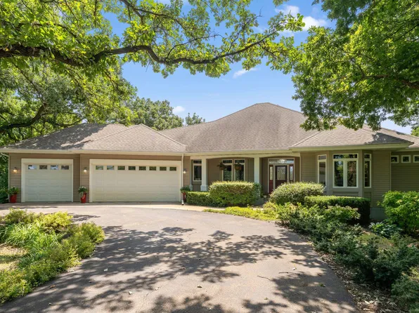 10035 Woodhill Blvd, Lakeville, MN 55044