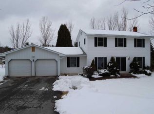 517 Hamlet Dr, Effort, PA 18330