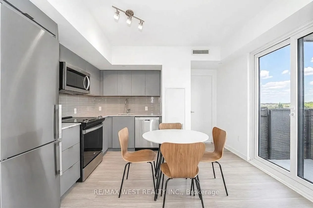 3 bed, $3,200 — Photo 3