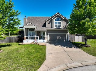 9902 E 219th Cir, Peculiar, MO 64078