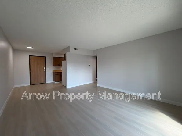 539 N 24th St, Lincoln, NE