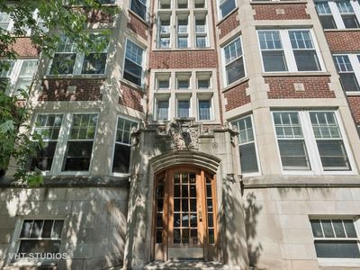 2956 N Pine Grove Ave #1, Chicago, IL, 60657