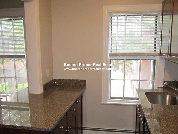26 Fayette St. #2 Boston - Bay Village Unit Photo 3