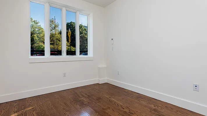 Rented by Nooklyn NYC LLC | media 6