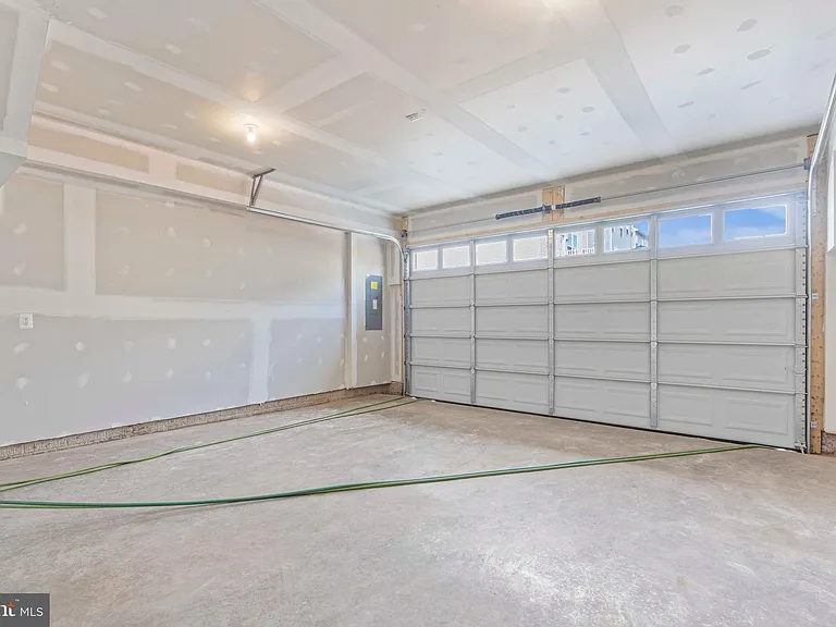 5907 Garden Walk Dr — Photo 31
