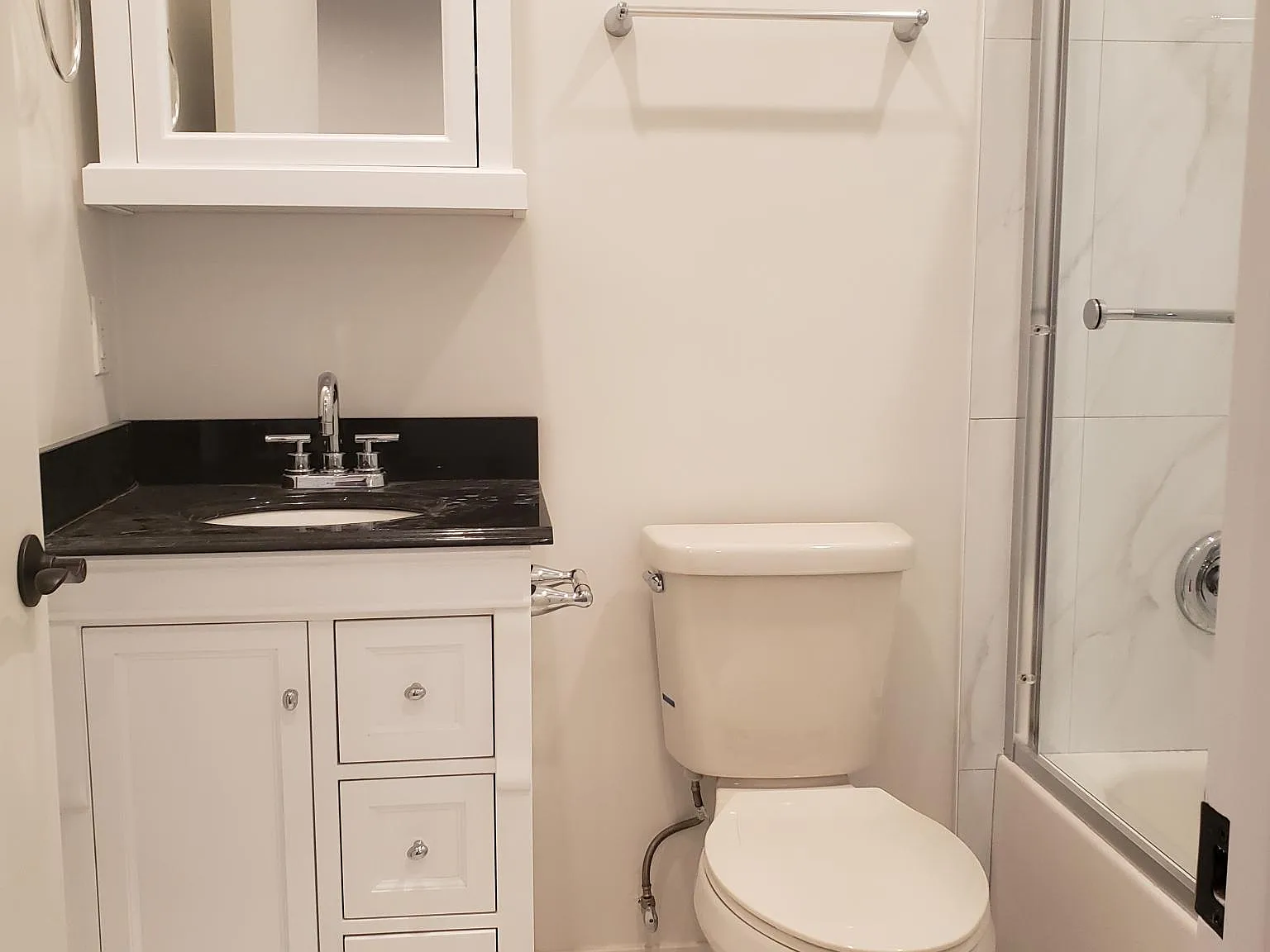 202 Bentley Cir — Photo 3