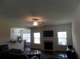 206 Stonebriar Ave, Raeford, NC 28376