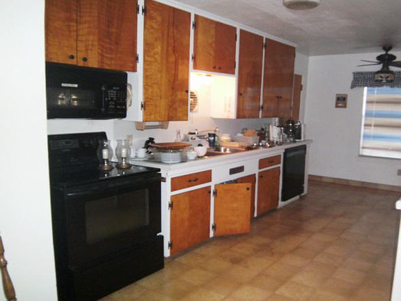4th image of 313 Waverly Dr