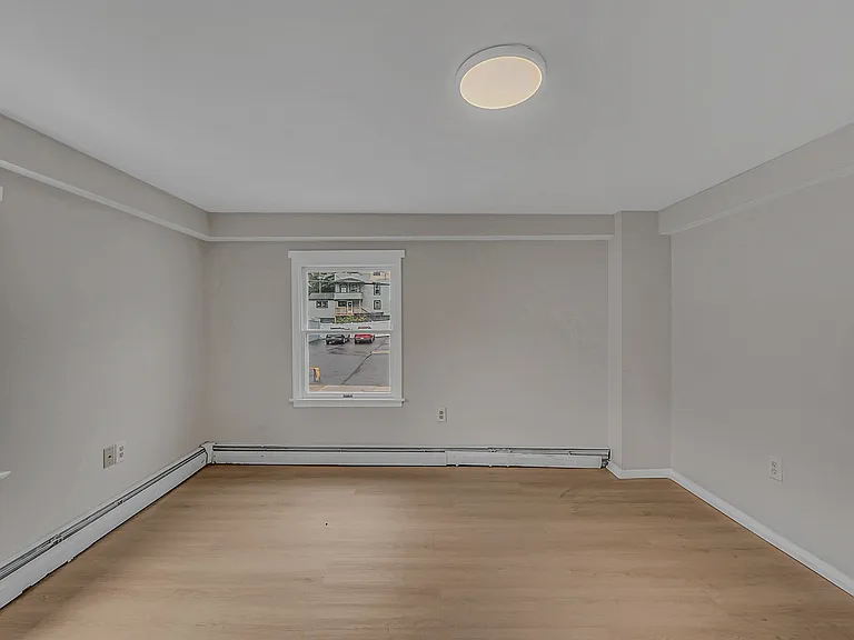 194 Parsonage St — Photo 14