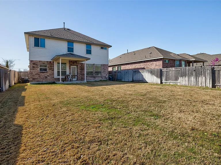 5901 Scenic Lake Dr — Photo 37
