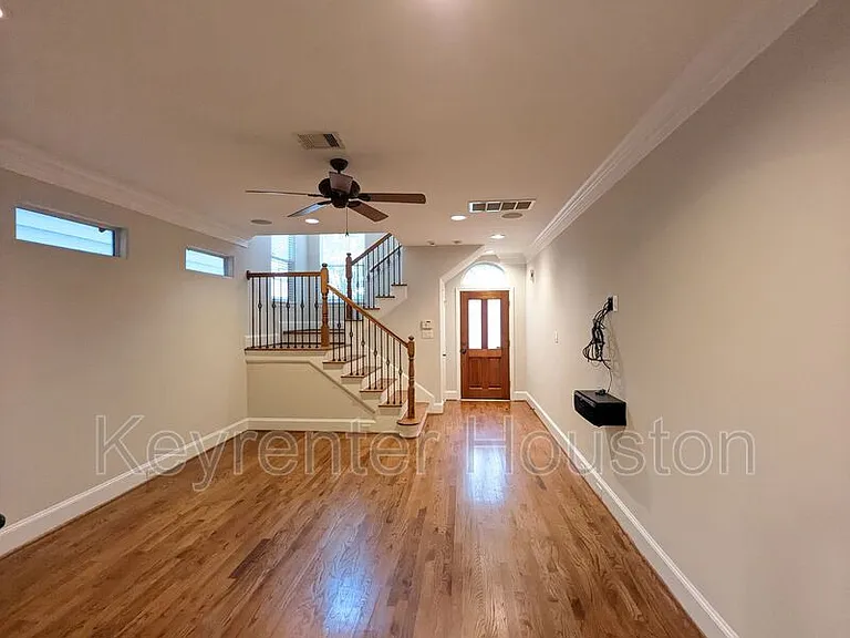 5130 Scotland St — Photo 5