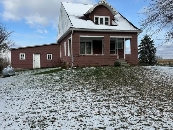 N6129 County Rd W, New London, WI 54961
