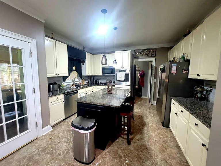 6147 Pritchett Dr — Photo 9