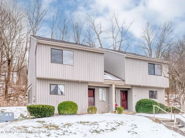 25 Rondout Harbor, Port Ewen, NY 12466