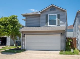 2103 Yucatan Plz, Dallas, TX 75211