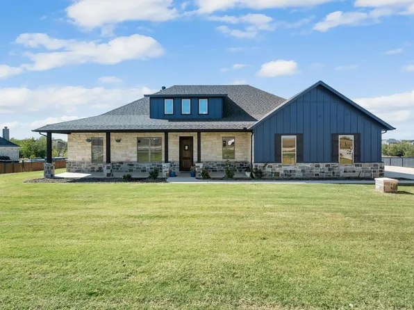 1103 Pioneer Xing, Weatherford, TX 76088