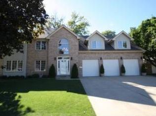 1604 Potter Rd, Park Ridge, IL 60068