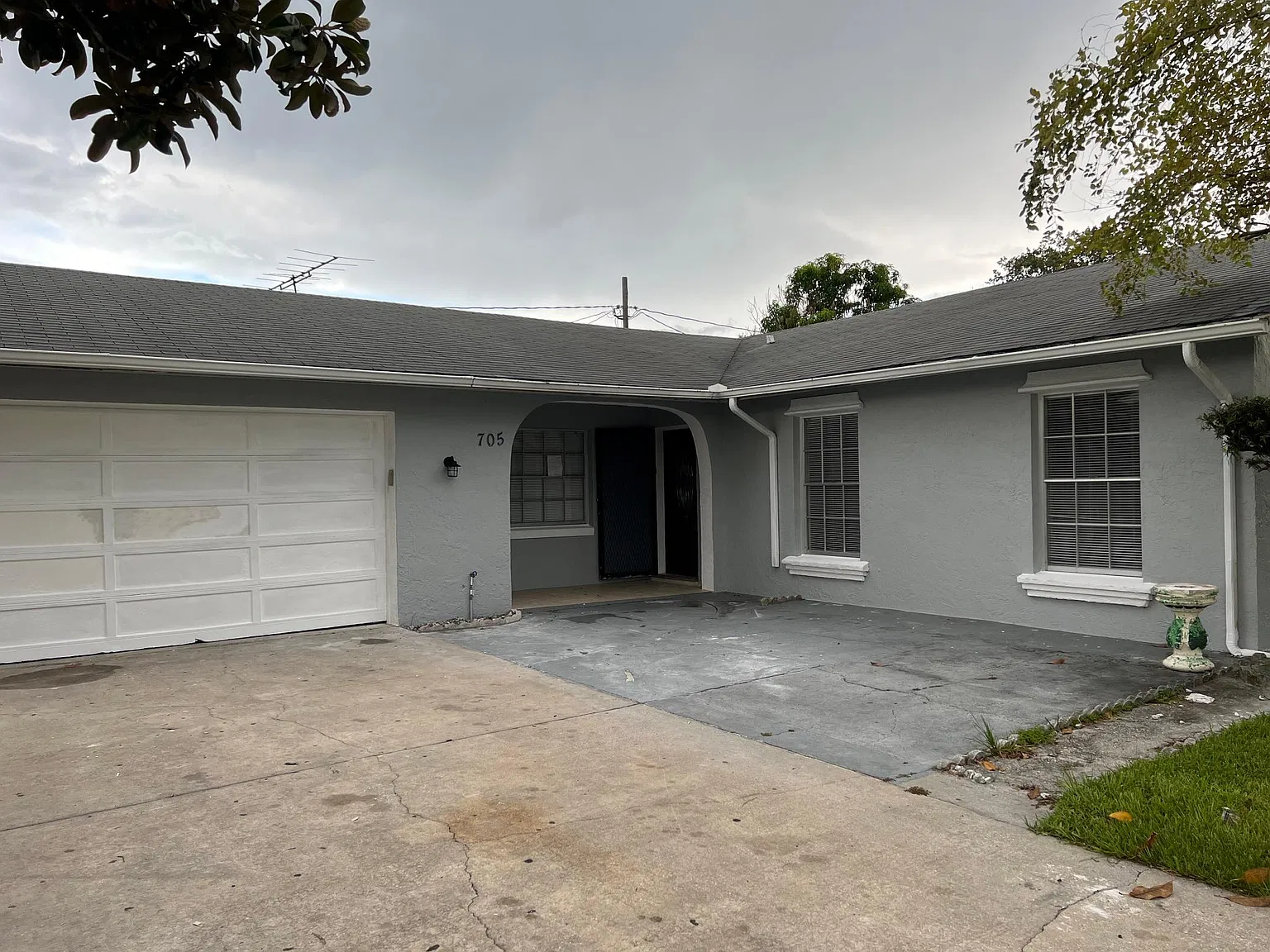 705 Paul St — Photo 1