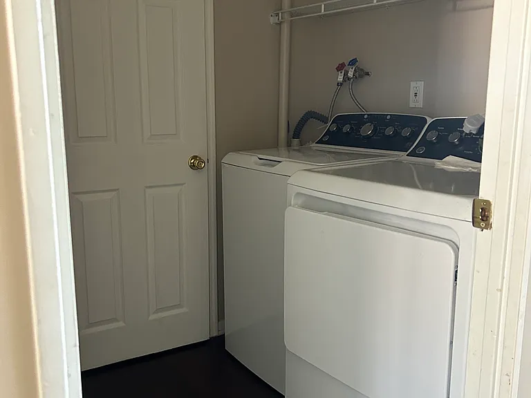242 Daffodil Ct — Photo 4