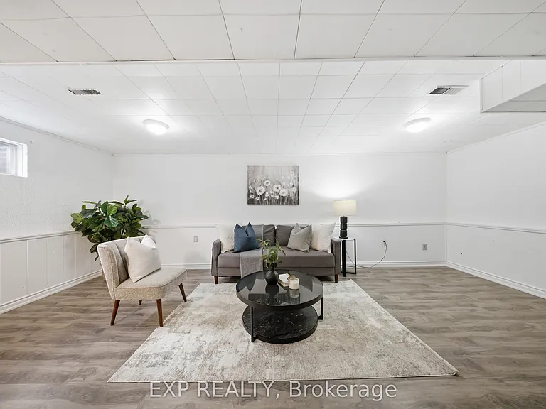 2637 Altadena Ct — Photo 28