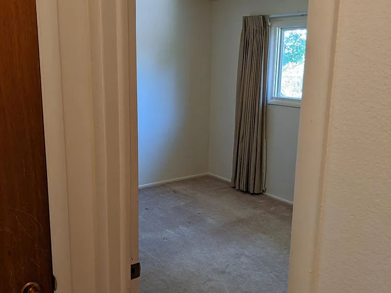 3302 Wagon Wheel Rd — Photo 3