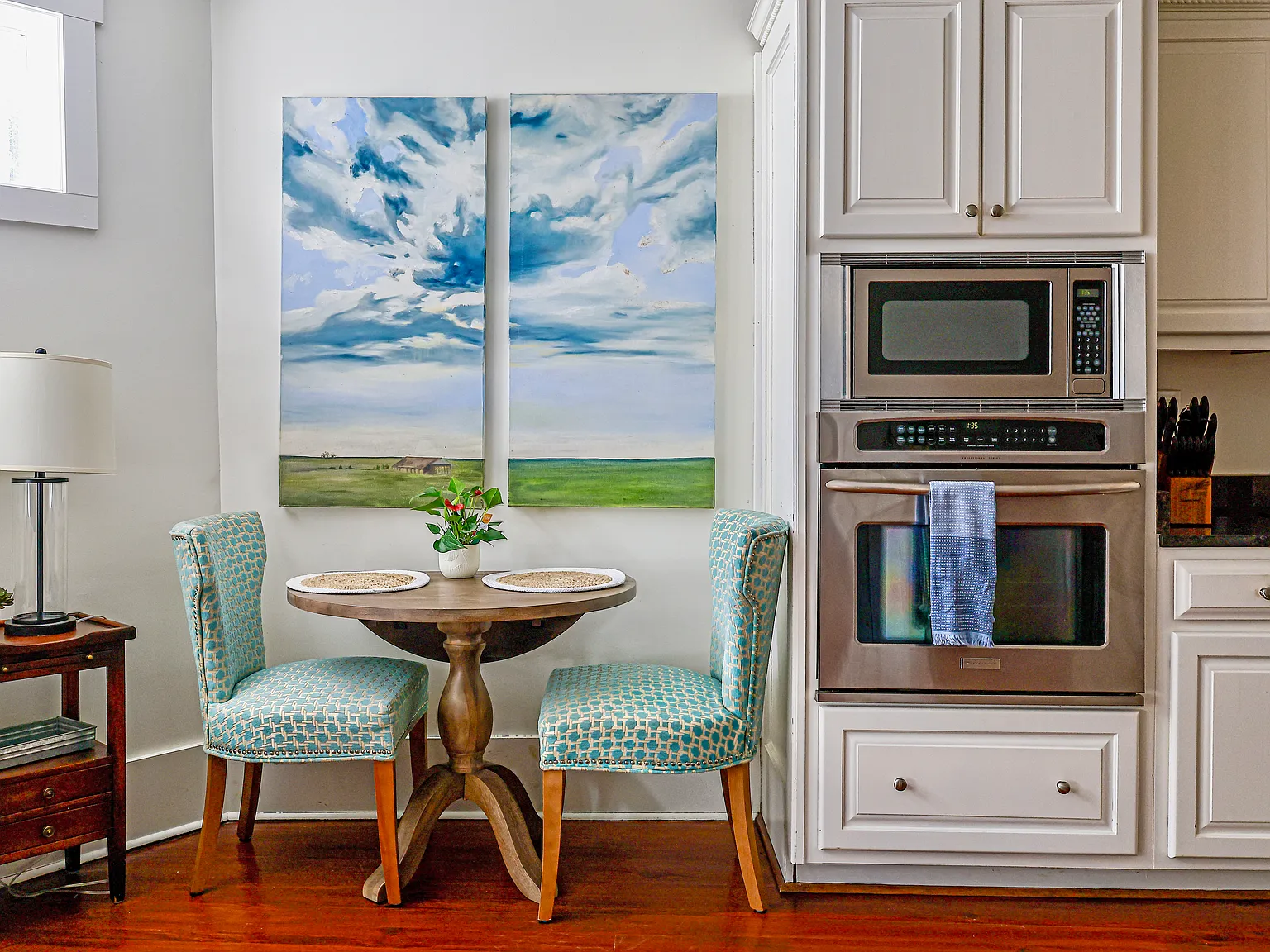 2 bed, 1077 sqft, $4,500 — Photo 3