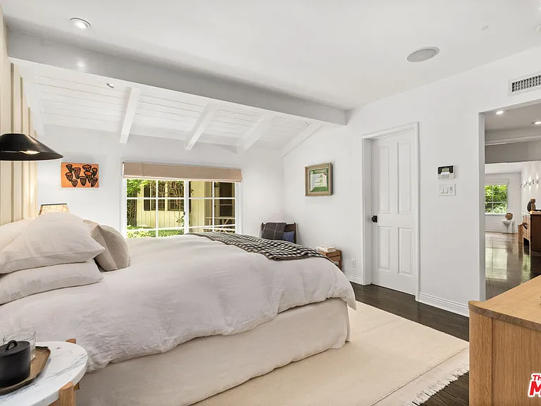 2107 El Roble Ln — Photo 17