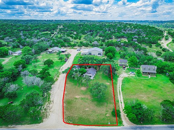 2nd image of 219 Indian Creek Rd