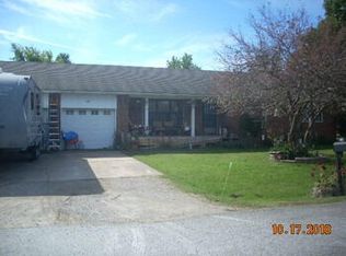 601 Pine St, Green Forest, AR 72638