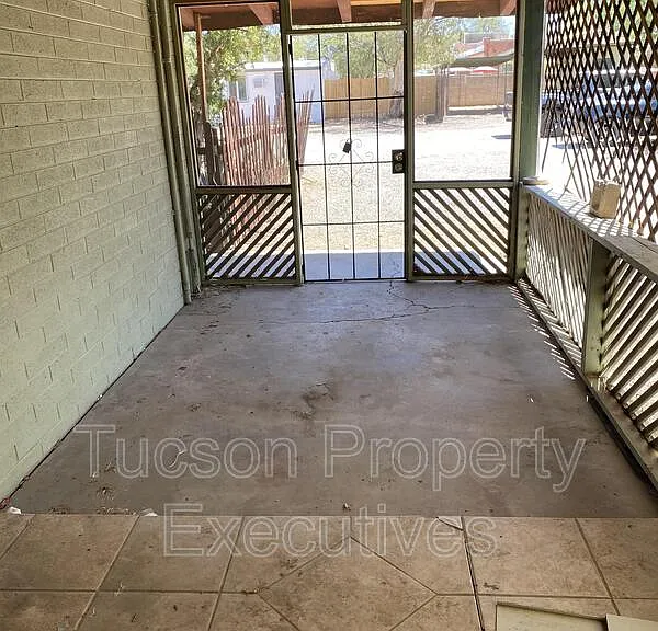 1615 E Adelaide Dr #4 — Photo 12