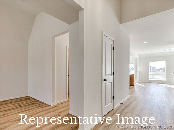 7th image of this home