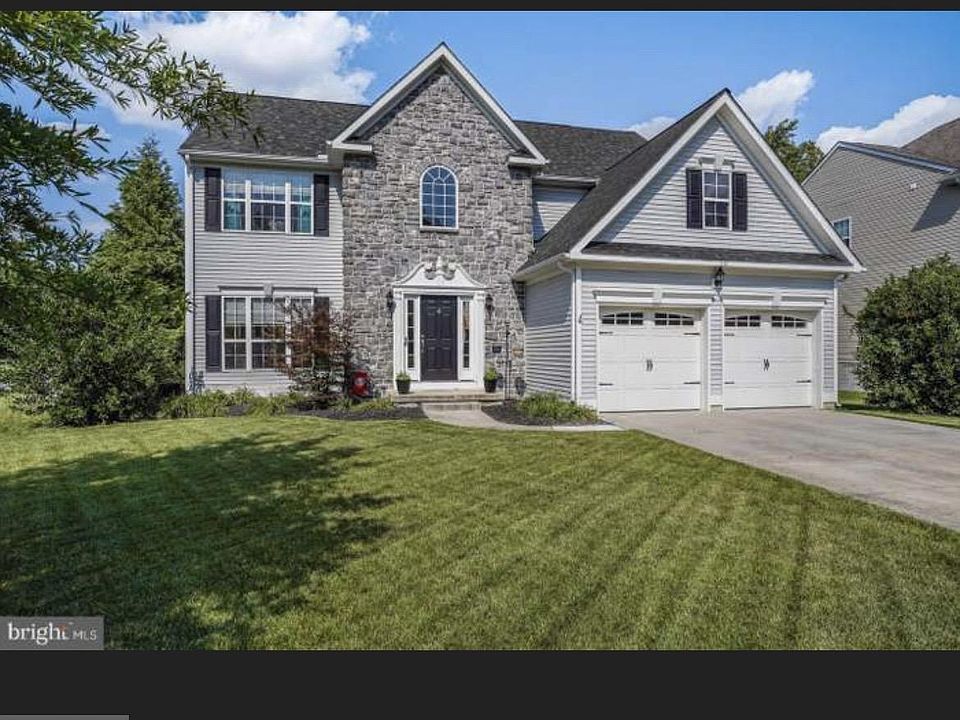1st image of 101 Hobbyhorse Ct