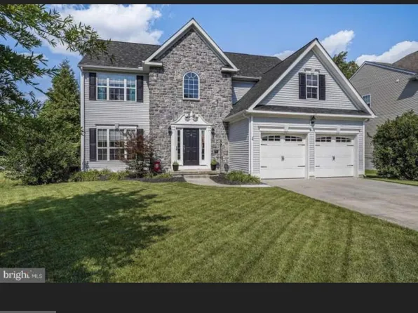 101 Hobbyhorse Ct, Dover, DE 19904