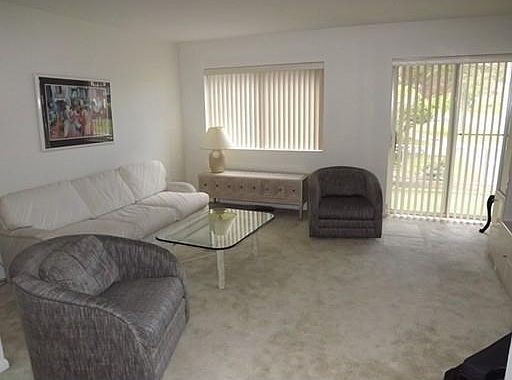 5th image of 21 Bayberry Dr APT 2