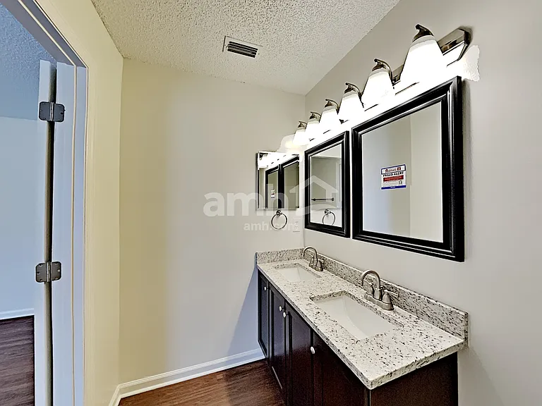 3155 Olde Sutton Parke Dr — Photo 13