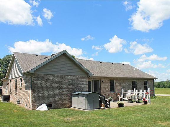 5th image of 532 S Golf Blvd