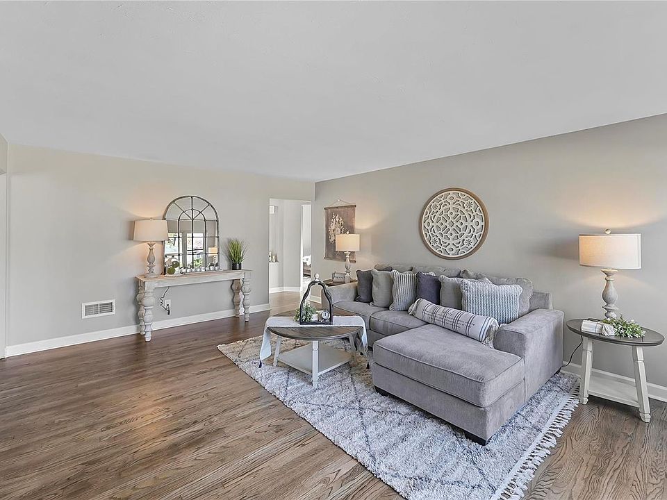 331 Lindenwood Blvd, Alton, IL 62002 Zillow